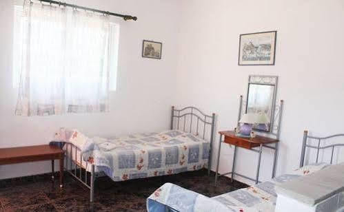Yannis Pothoulakis Apartments Almirida Exteriör bild