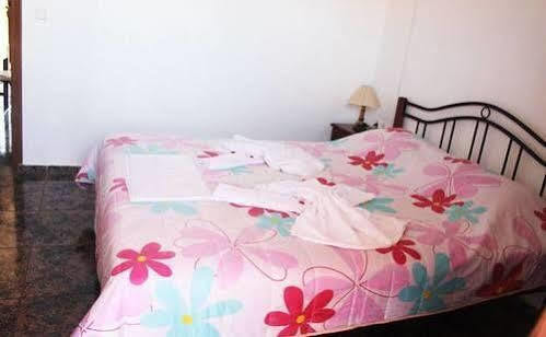 Yannis Pothoulakis Apartments Almirida Exteriör bild