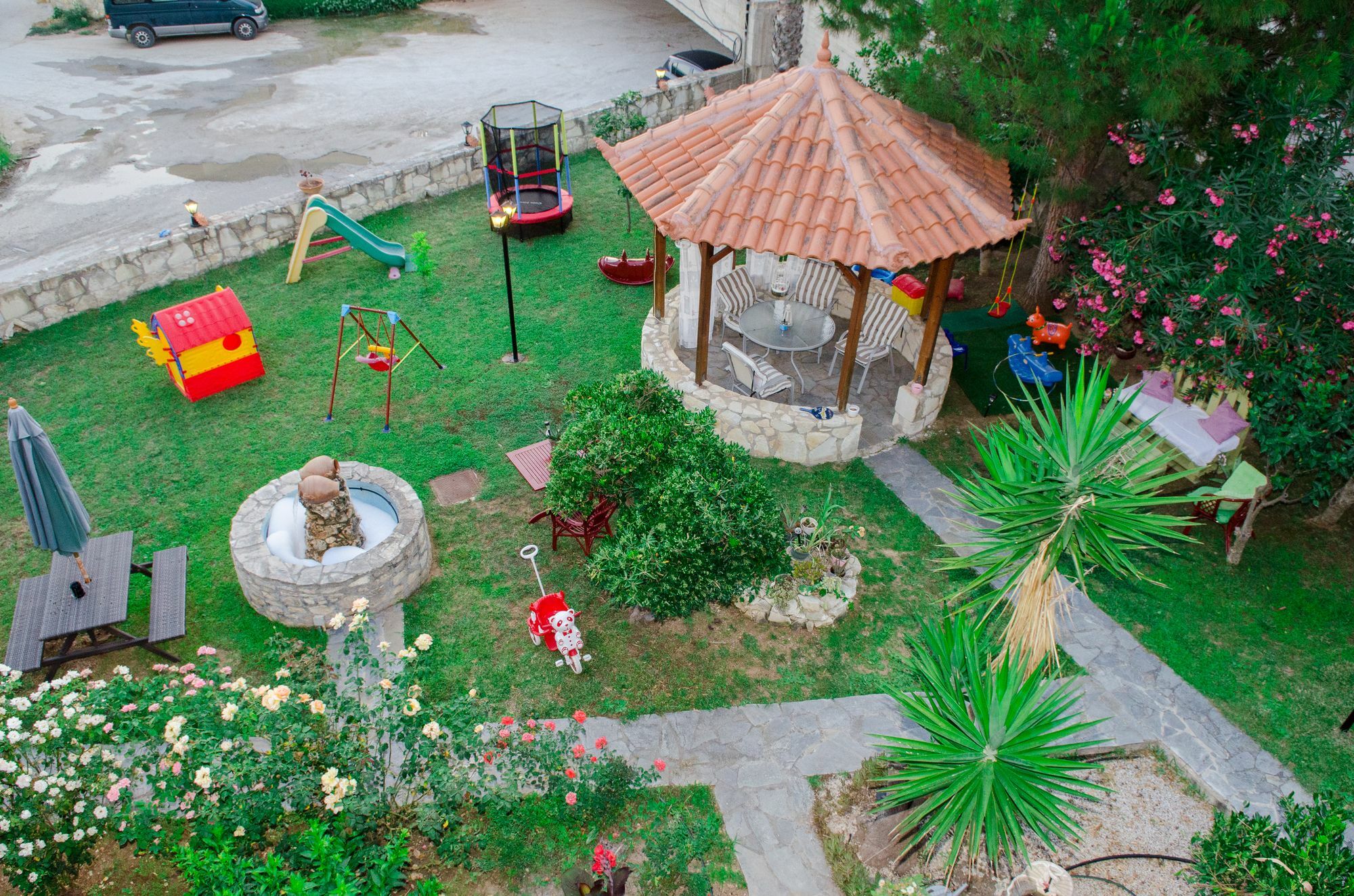 Yannis Pothoulakis Apartments Almirida Exteriör bild